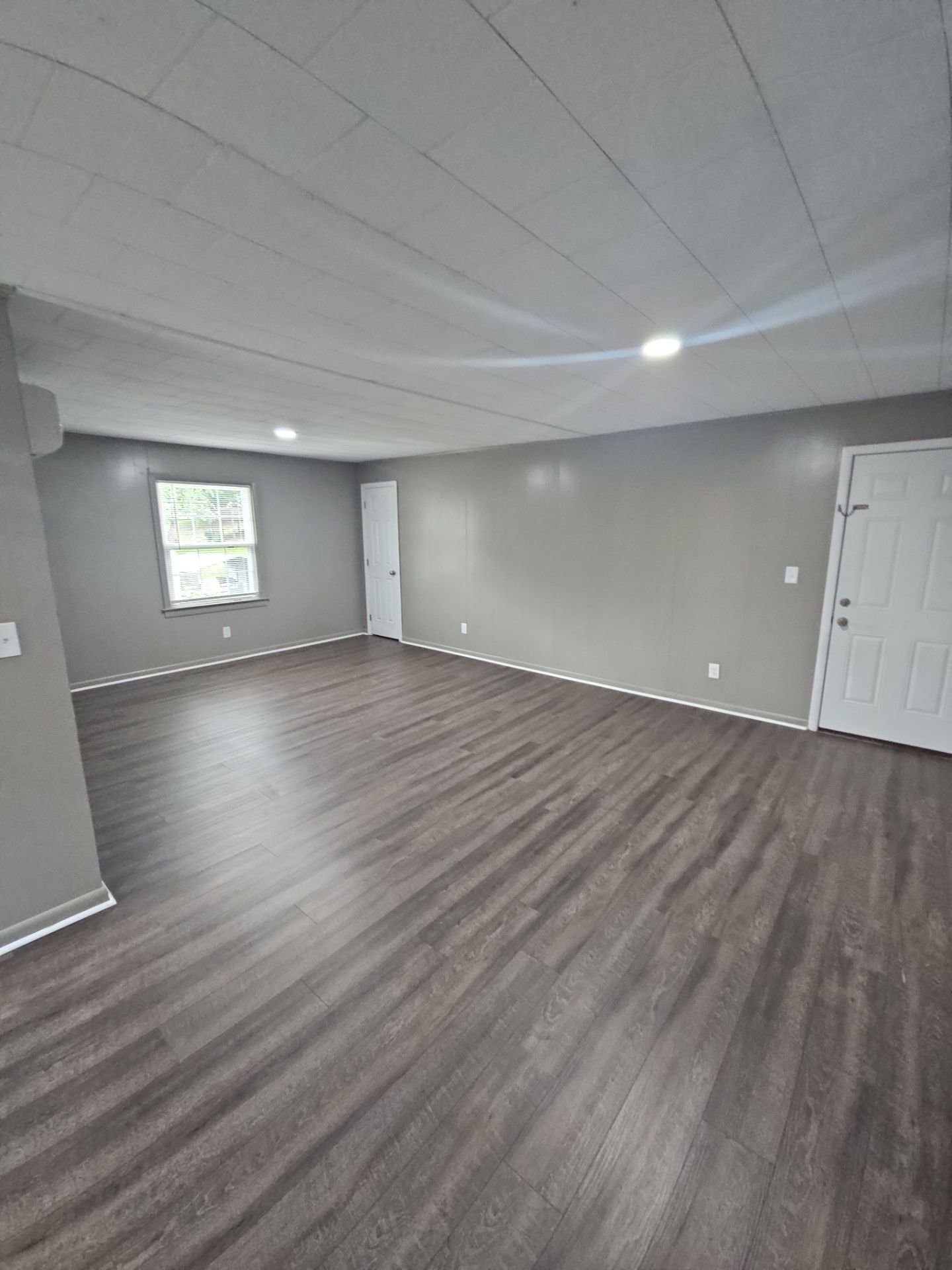 Building Photo - 104 Greenlawn Dr