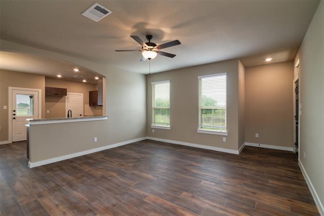 Building Photo - 600 Harvest Moon Dr