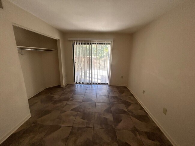 Building Photo - 3609-E-65 Juneau Rd