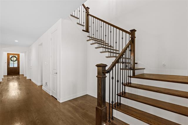 Building Photo - 2445 Saffire Way