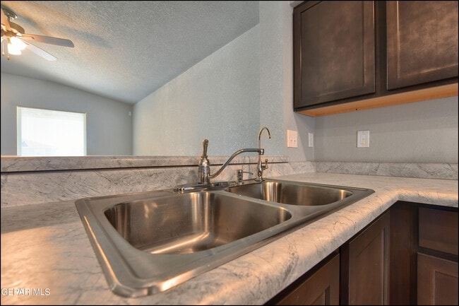 Building Photo - 14557 Faxon Yucca