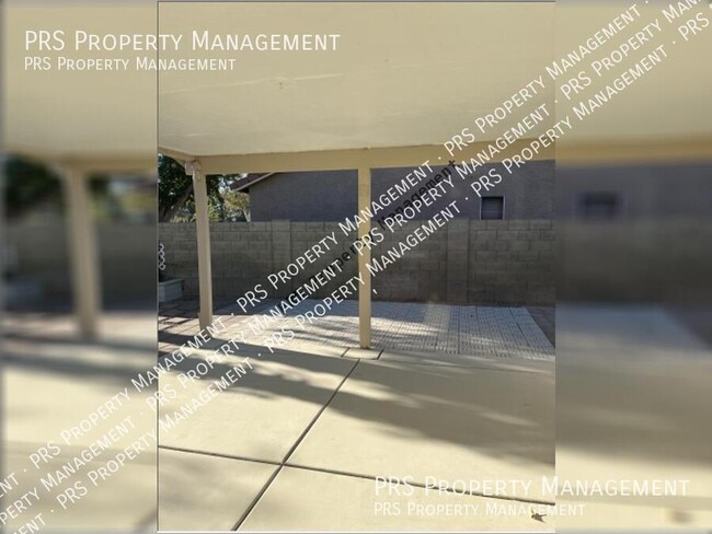 Building Photo - 749 S Monterey St