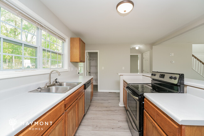 Building Photo - 7627 Fielder Rd