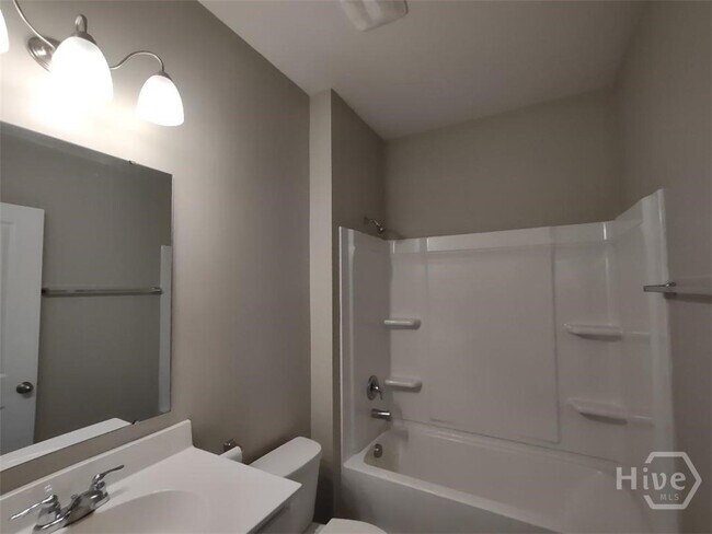 Building Photo - 378 Hogan Dr