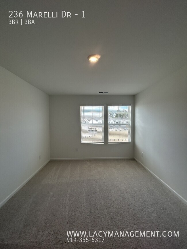 Building Photo - 236 Marelli Dr