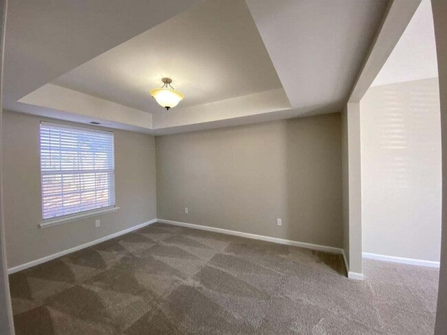 Building Photo - 2052 Blackhorse Ln