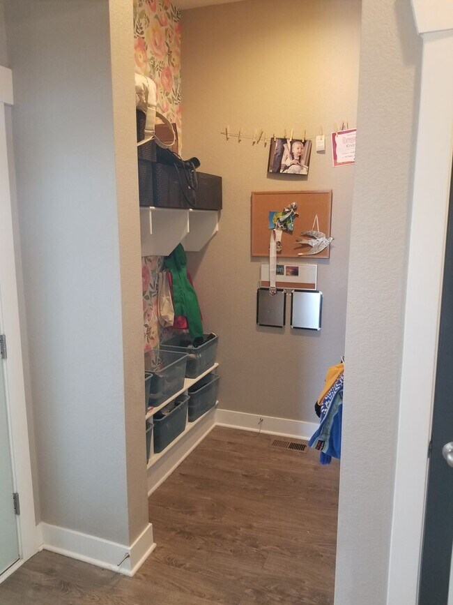 Building Photo - Central Park Summer Rental: Beautiful, Fully Furnished 5Bd/4.5Ba House