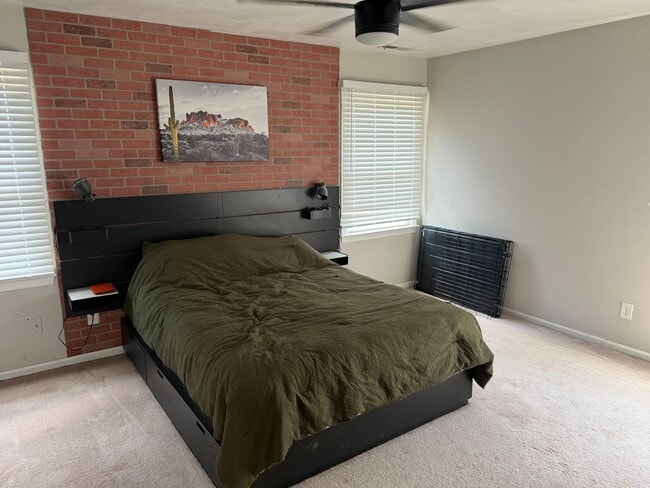 Building Photo - Rosemont Forrest-Three Bedroom End Unit Townhome