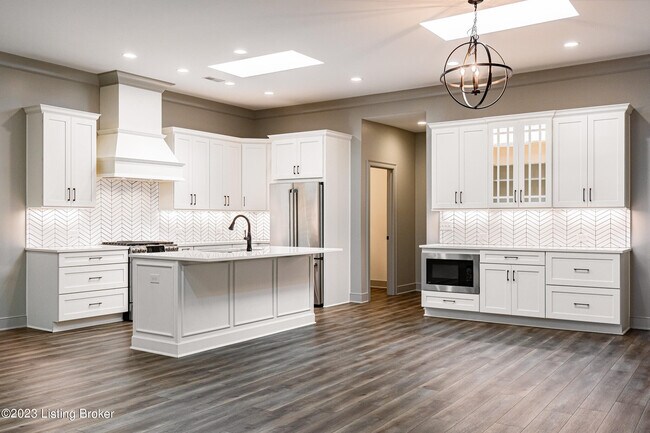 Building Photo - 10506 Meeting St