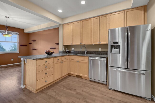 Building Photo - 3bd/2.5ba Snoqualmie Townhome