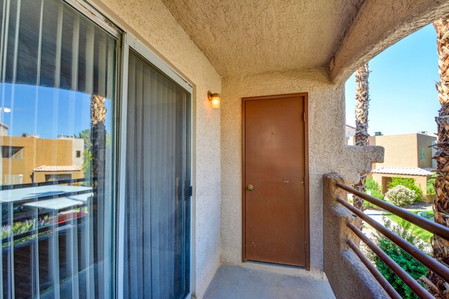 Building Photo - SUNSET BAY CONDO Two bed/ Two bath condo l...