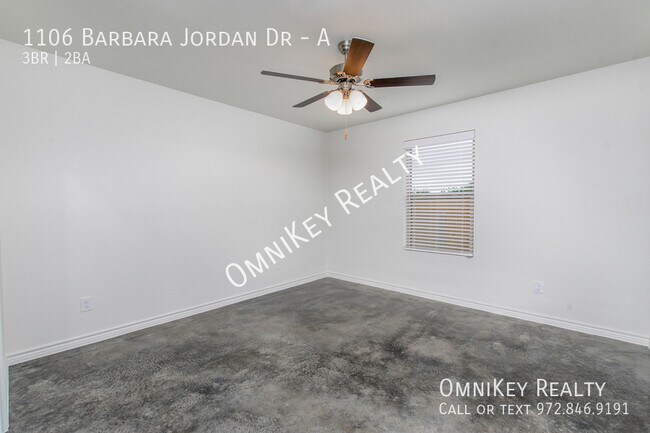 Building Photo - 1106 Barbara Jordan St