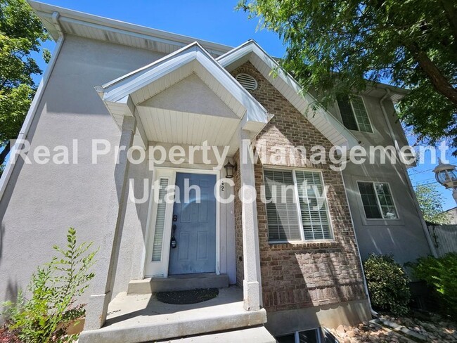 Building Photo - 42 W 680 N