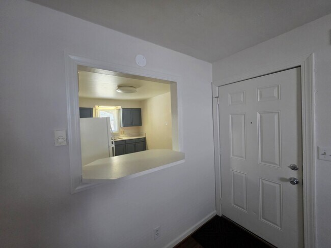 Building Photo - DVI122#-DJ