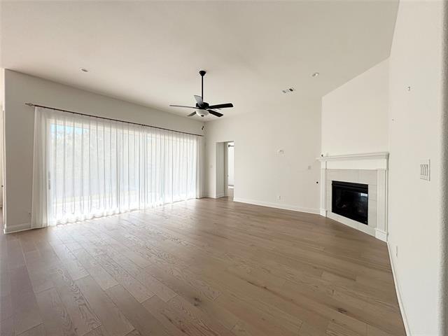 Building Photo - 312 Fema Valle Dr