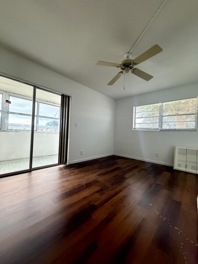 Building Photo - 151 Andover F