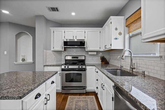 Building Photo - 408 Shep St