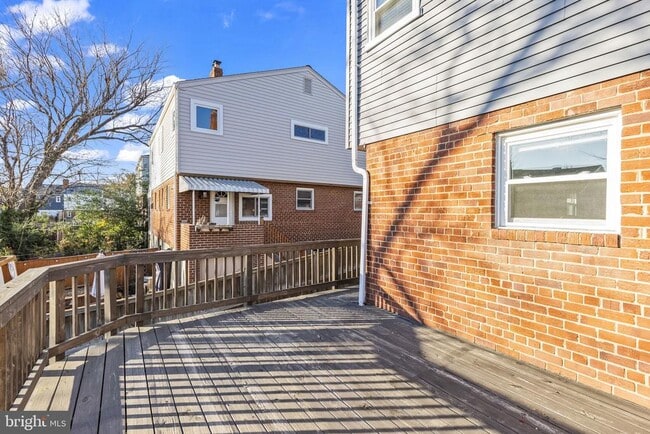 Building Photo - 3918 Usher Ave