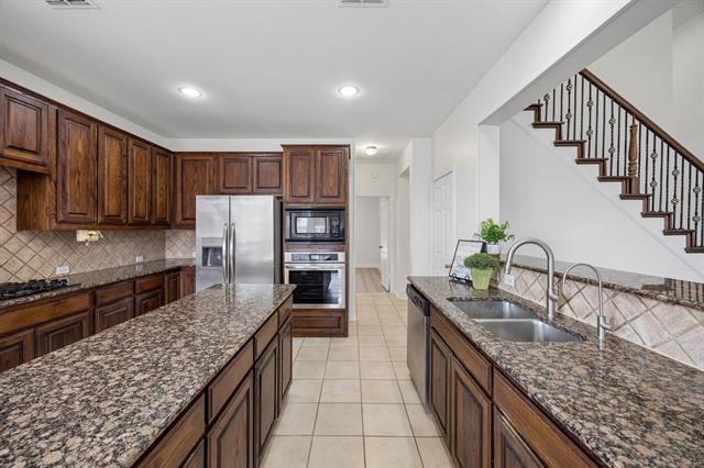 Building Photo - 1608 Wagon Wheel Dr