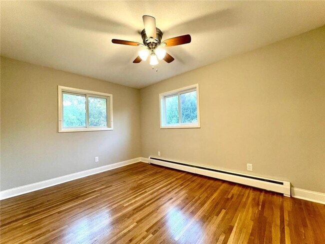 Building Photo - 5559 Turtle Lake Rd