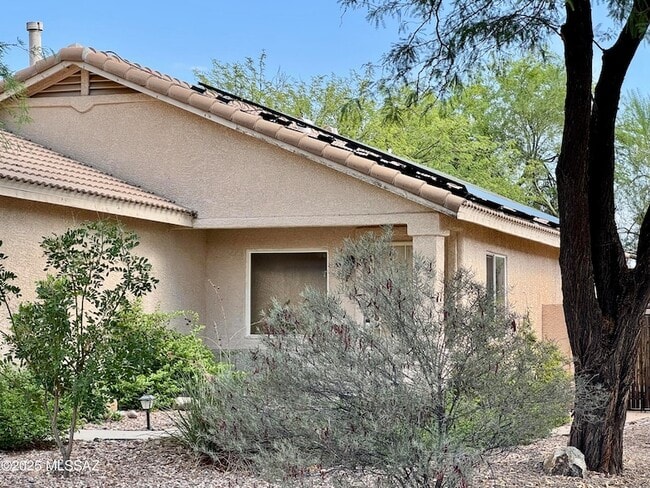 Building Photo - 2327 E Precious Shard Ct