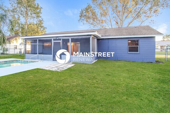 Building Photo - 3 Bedroom Pet-Friendly Home in PALM BAY, FL with Main Street Renewal