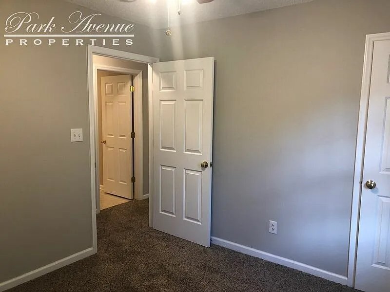 Building Photo - 116 Barnes Dr