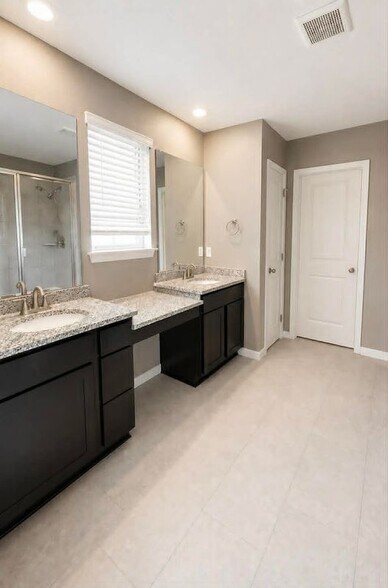 Building Photo - 1173 Elbridge Dr