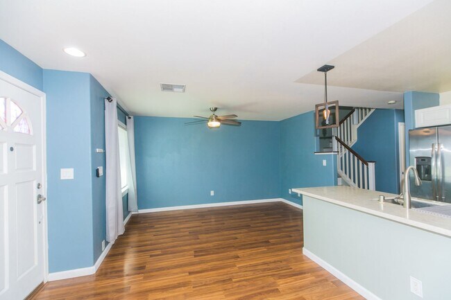 Building Photo - 91-1035 Kaipalaoa St #1303