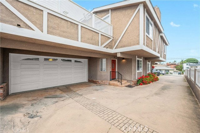 Building Photo - 2110 Rockefeller Ln