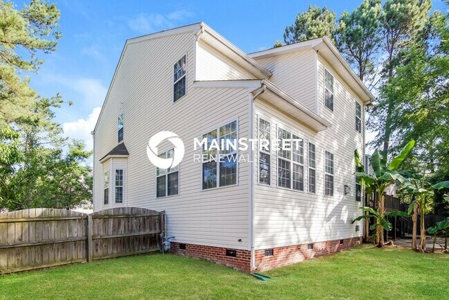 Building Photo - 5 Bedroom Pet-Friendly Home in Wake Forest, NC with Main Street Renewal