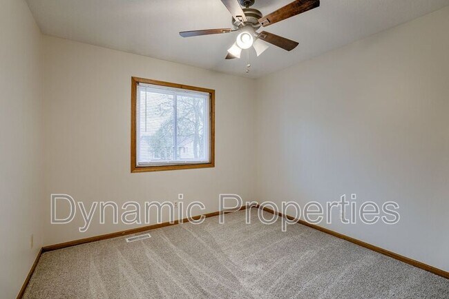Building Photo - 4115 N 213th Cir