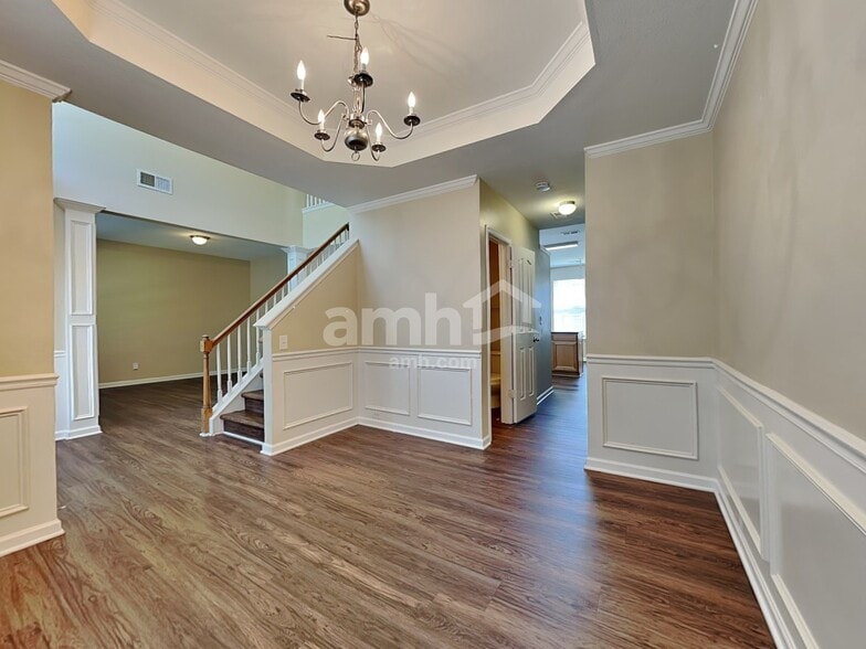 Building Photo - 8317 Rolling Meadows Ln