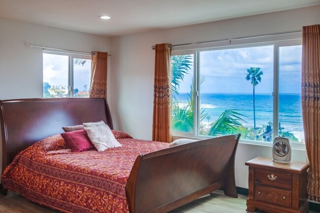 Building Photo - Gorgeous luxury flat with ocean view in La Jolla. Gustavo Lopez