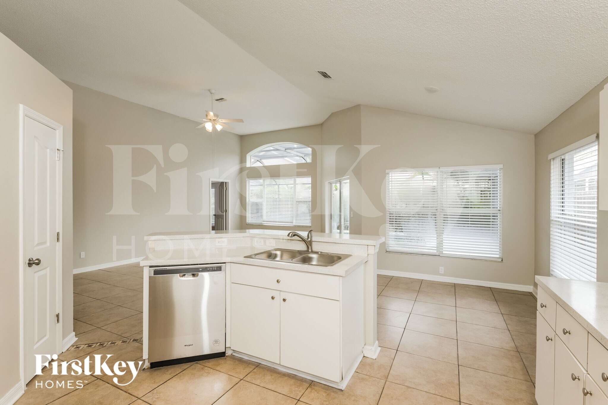 Building Photo - 1403 Scotch Pine Dr
