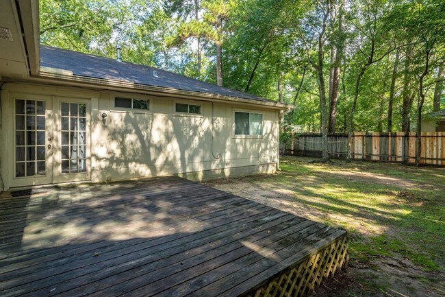 Building Photo - 80 S Wavy Oak Cir