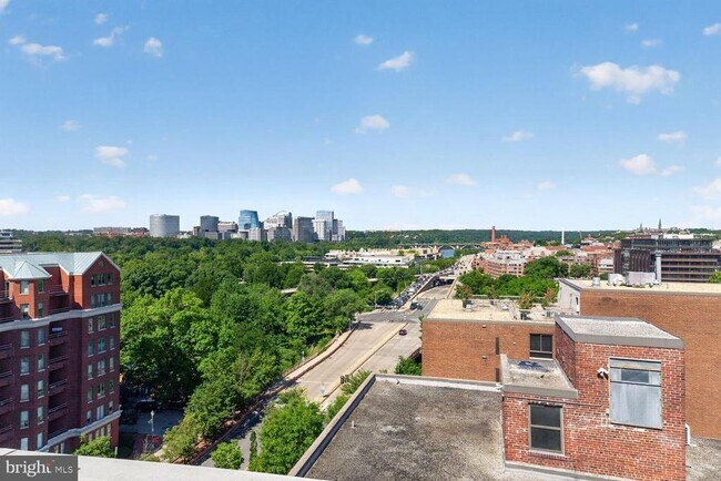 Building Photo - 2515 K St NW