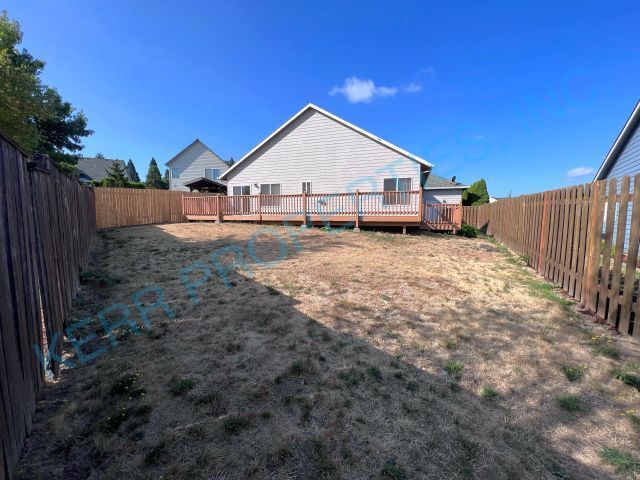 Building Photo - 3794 NE Fairview Lake Way