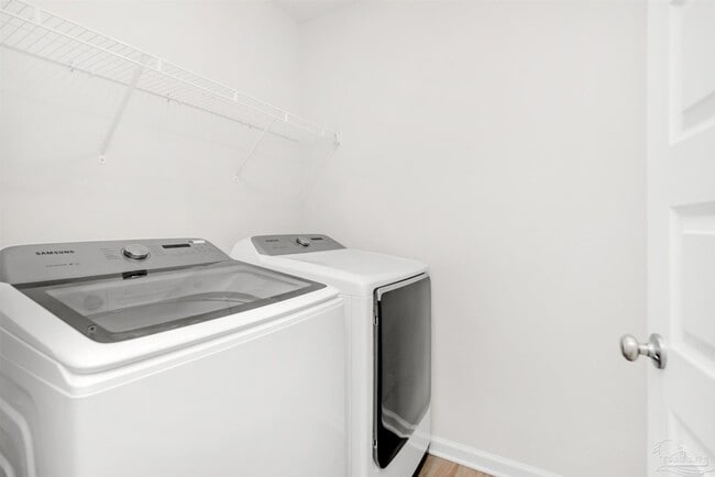 Building Photo - 5277 Peach Dr