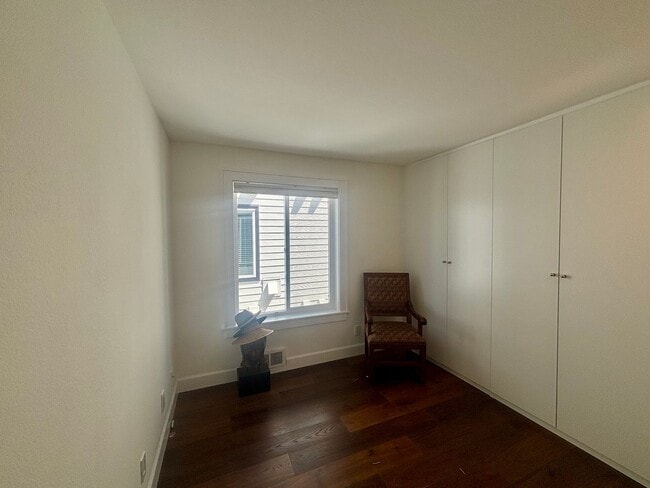 Building Photo - 2417 NW 59th St