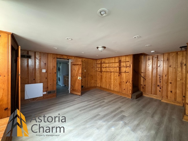 Building Photo - Warm & Welcoming 3 Bed, 2 Bath Home with C...