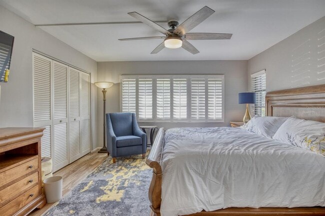 Building Photo - 5640 Golf Pointe Dr
