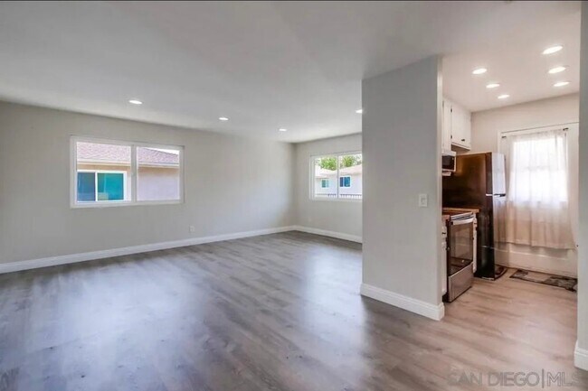 Building Photo - 12115 Wintergreen Dr