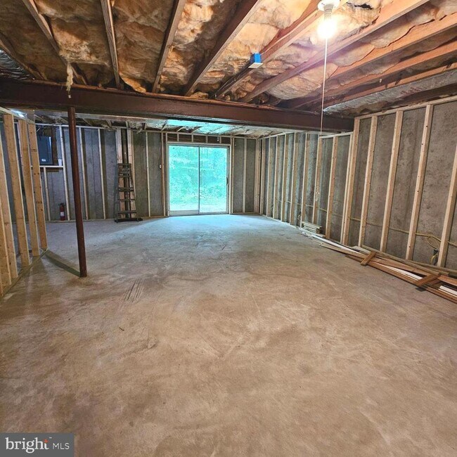 Building Photo - 6004 Station View Ct