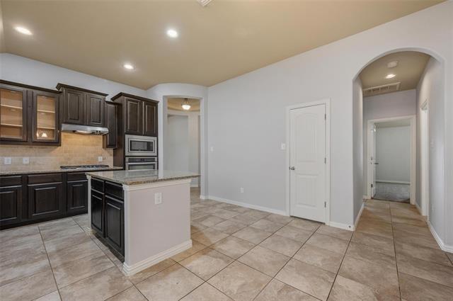 Building Photo - 928 Water Garden Cir