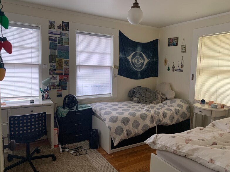 Building Photo - 2542 Hillegass Ave