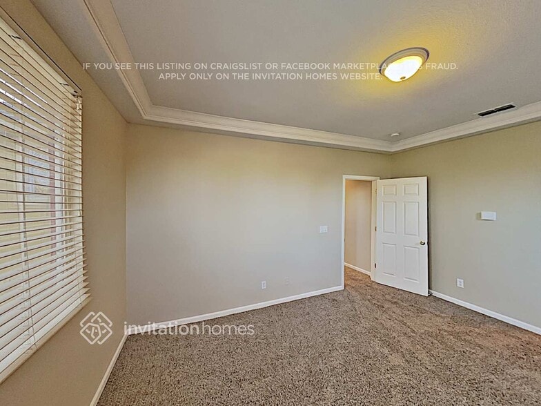 Building Photo - 301 Unity Cir