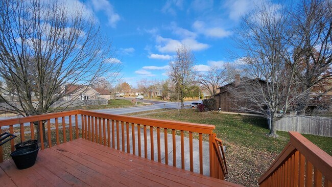 Building Photo - 1009 Sheffield Ct