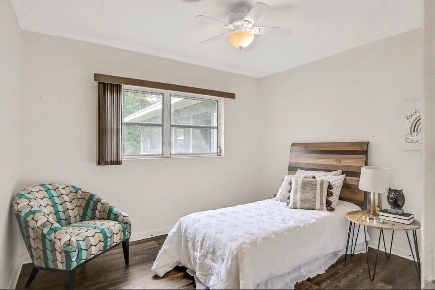 Building Photo - 108 Dellwood Ave