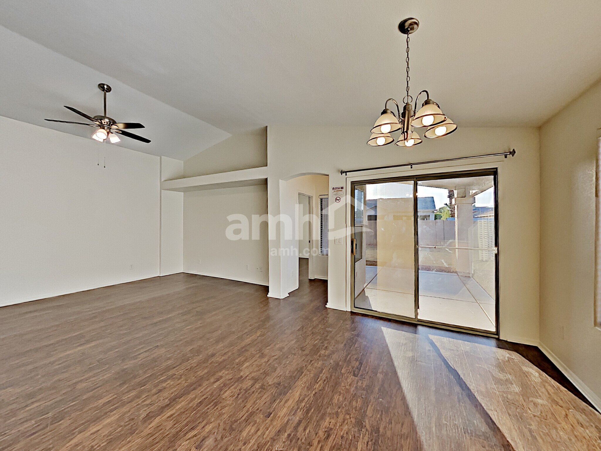 Building Photo - 13984 N 134th Dr